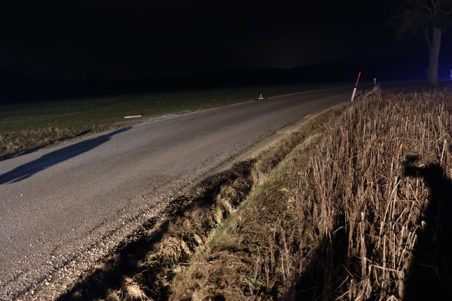 PKW bei Verkehrsunfall in Sipbachzell gegen entgegenkommendes Auto geschleudert