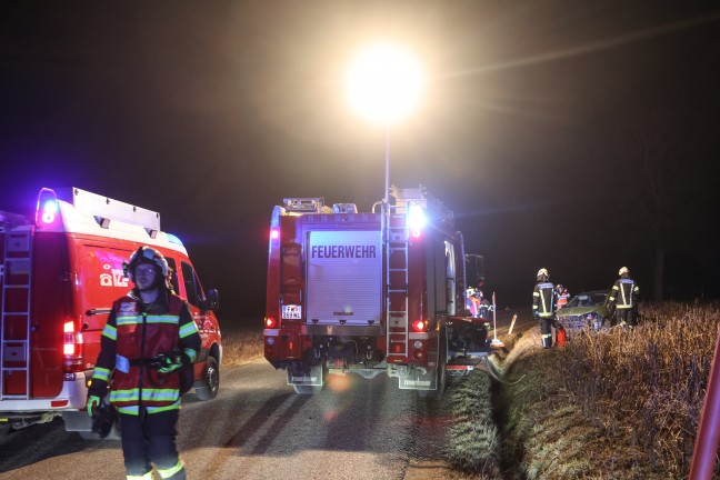 PKW bei Verkehrsunfall in Sipbachzell gegen entgegenkommendes Auto geschleudert