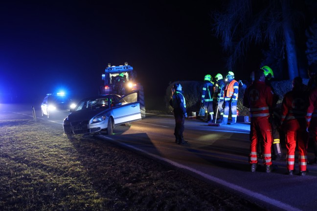 Verkehrsunfall in Sipbachzell: Lenker verlor bei Chaosfahrt smtliche Autoteile und sogar seine Hose