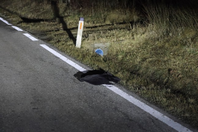 Verkehrsunfall in Sipbachzell: Lenker verlor bei Chaosfahrt smtliche Autoteile und sogar seine Hose