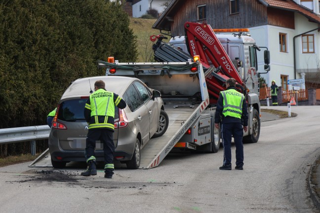 PKW-Crash: Verkehrsunfall in Kirchdorf an der Krems fordert zwei Verletzte