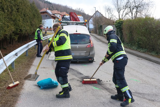 PKW-Crash: Verkehrsunfall in Kirchdorf an der Krems fordert zwei Verletzte