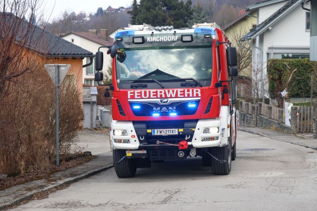 PKW-Crash: Verkehrsunfall in Kirchdorf an der Krems fordert zwei Verletzte