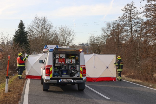 Autolenker (77) nach folgenschwerem Verkehrsunfall bei Gunskirchen im Klinikum verstorben