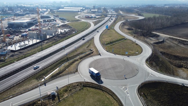 Geisterfahrt: Pensionist auf Innkreisautobahn bei Wels mit Seniorenmobil als Falschfahrer unterwegs