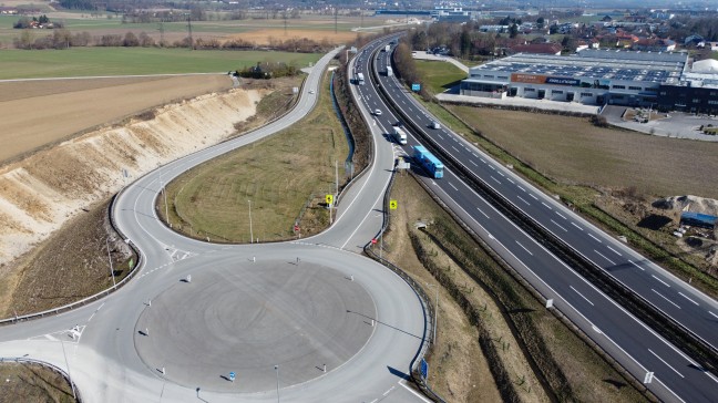 Geisterfahrt: Pensionist auf Innkreisautobahn bei Wels mit Seniorenmobil als Falschfahrer unterwegs