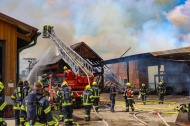 Großbrand: 17 Feuerwehren bei Brand eines Bauernhofes in St. Marienkirchen an der Polsenz im Einsatz