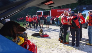 Suchaktion nach vermisster Bergwanderin (64) in Grünau im Almtal mit Großaufgebot fortgesetzt