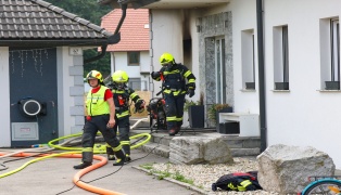 Drei Feuerwehren bei Küchenbrand in Schlüßlberg im Einsatz