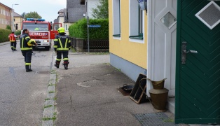 Brandeinsatz in einem Restaurant in Attnang-Puchheim beschäftigte Einsatzkräfte zweier Feuerwehren