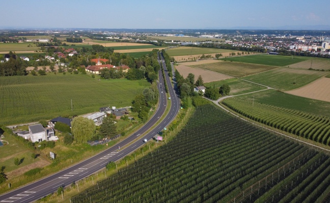 153 statt 70 km/h: Auto einer Probeführerscheinbesitzerin in Wels-Puchberg von Polizei beschlagnahmt