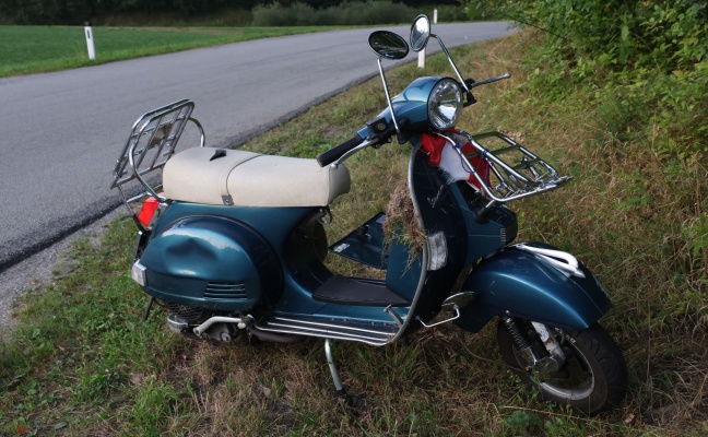 Waizenkirchen: Motorradlenker (52) bei Sturz gegen Verkehrszeichen geprallt und tödlich verletzt