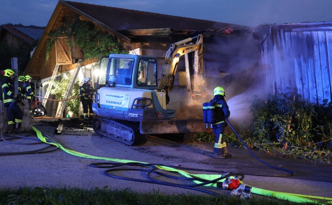 Fünf Feuerwehren bei Brand eines Nebengebäudes in Inzersdorf im Kremstal im Einsatz