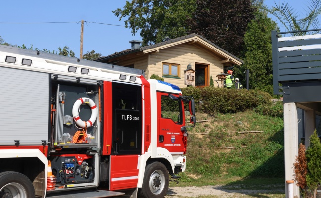 Brand einer Gartenhtte in Bad Wimsbach-Neydharting sorgte fr Einsatz zweier Feuerwehren