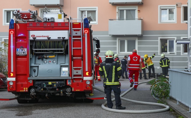 Küchenbrand in einer Wohnung eines Mehrparteienwohnhauses in Wels-Vogelweide