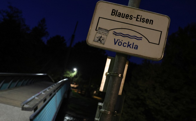 Vcklabruck: Einsatzkrfte zu Personenrettung an die Vckla alarmiert