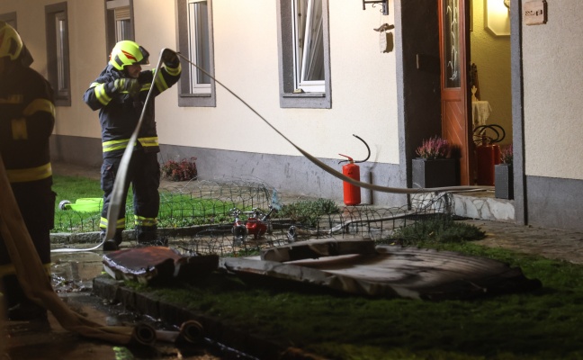 Drei Feuerwehren bei Kellerbrand in einem Vierkanter in Kematen an der Krems im Einsatz