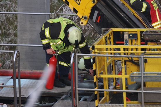 Brand an einem Arbeitszug bei Enns fordert eine verletzte Person