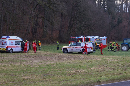 Personenrettung nach schwerem Forstunfall in Desselbrunn