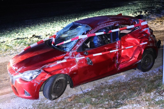 Unfall in Nubach: Auto landet nach berschlag in der Nachbargemeinde Schlierbach