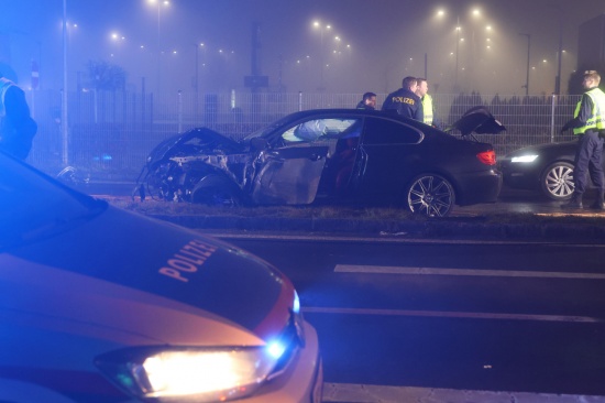 Festnahme - freier Fu - Festnahme: Unfall-Raser wollte sich in Linz neuerlicher Festnahme entziehen