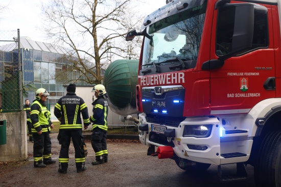 Chlorgasaustritt in einem Erlebnisbad in Bad Schallerbach sorgte fr Einsatz der Feuerwehr